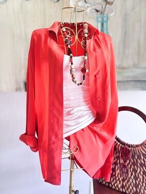 Ann Taylor 100% Silk Coral Button Down Blouse Size 14 Lightweight Luxe